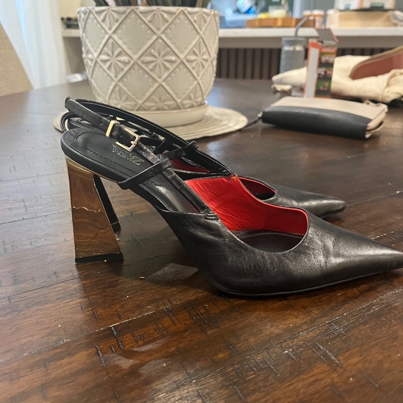 Zara black with Gold Metal heels - Picture 3 of 5